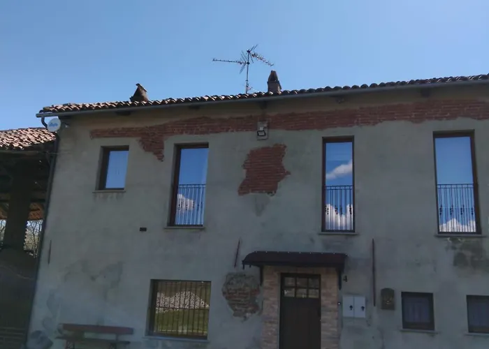 'ngre Panzió Moncrivello
